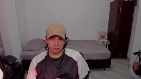 Snapshot of sweetlian_04 chatting on 02/08/26, 04:27 Lian online show from 02/08/26, 04:27