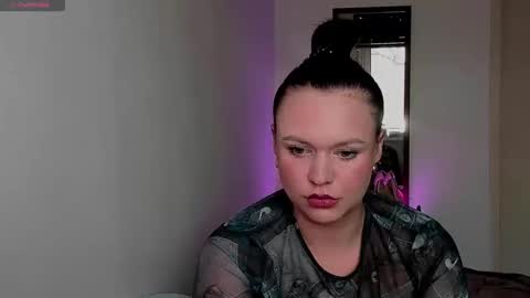 Snapshot of sweetlikaaa chatting on 04/19/26, 06:10 sweetlikaaa online show from 04/19/26, 06:10