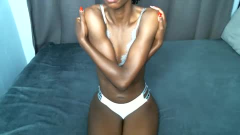 sweetlilly2540 online show from 11/10/25, 07:24