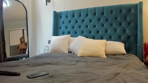 Snapshot of sweetlipsy chatting on 01/04/25, 09:54 sweetlipsy online show from 01/04/25, 09:54