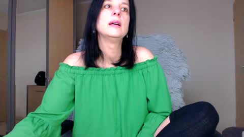 JenJenny online show from 12/04/24, 09:29