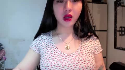 Zoe online show from 01/06/25, 02:58