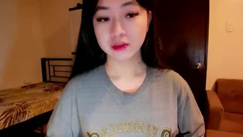 Zoe online show from 10/11/25, 02:11