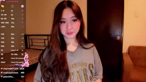 Zoe online show from 11/10/25, 02:10