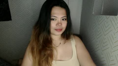 Snapshot of sweetlover_nicole chatting on 06/11/26, 06:28 NICOLE online show from 06/11/26, 06:28