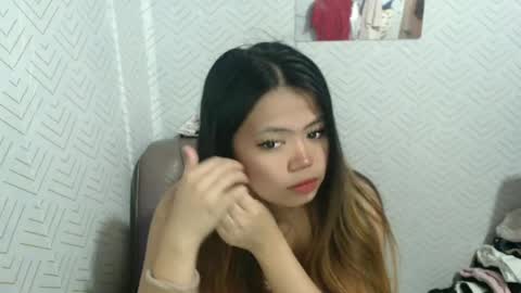 Snapshot of sweetlover_nicole chatting on 07/07/26, 03:42 NICOLE online show from 07/07/26, 03:42