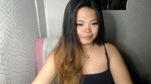 Snapshot of sweetlover_nicole chatting on 07/10/26, 09:39 NICOLE online show from 07/10/26, 09:39