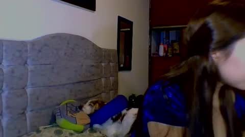 Snapshot of sweetmaddiee_ chatting on 10/10/25, 11:37 Maddie online show from 10/10/25, 11:37