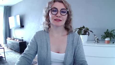 sweetmarthaaa online show from 02/08/26, 12:19