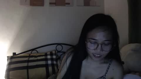 sweetmeeoowe_69 online show from 03/18/26, 07:17