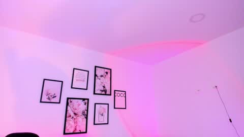 instagram melisabahamon  online show from 01/26/25, 03:38