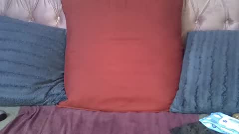 sweetmellowx1 online show from 02/17/25, 02:37