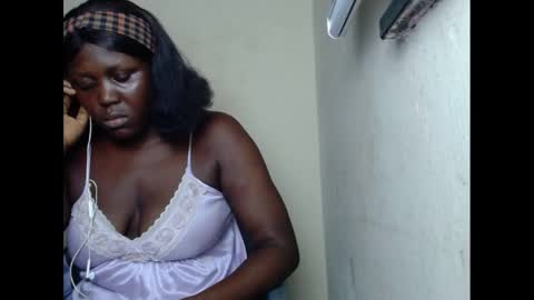 sweetnectarx online show from 02/17/25, 03:15