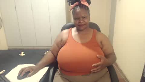 sweetnoziexxx online show from 02/13/25, 02:52