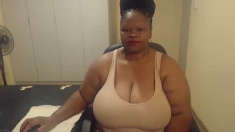 sweetnoziexxx online show from 02/16/25, 04:09