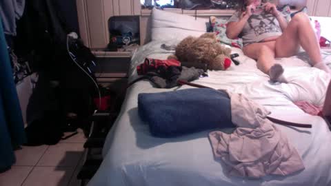 WeAim2PZzz online show from 12/09/24, 10:52