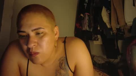 sweetp3ach29 online show from 01/10/25, 08:07