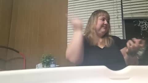 babygirl online show from 12/21/25, 07:26