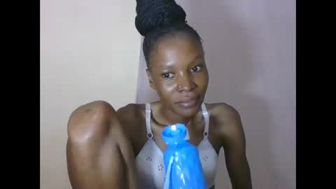 ESTHER online show from 01/13/26, 02:06