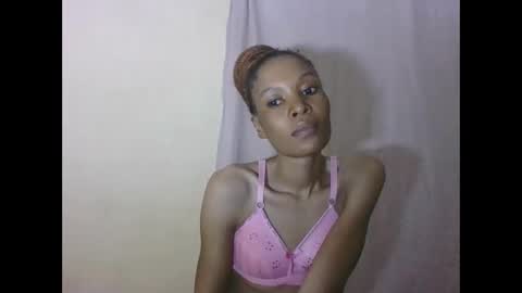 Snapshot of sweetpetite254 chatting on 04/24/26, 02:03 ESTHER online show from 04/24/26, 02:03