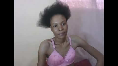 Snapshot of sweetpetite254 chatting on 05/01/26, 02:10 ESTHER online show from 05/01/26, 02:10