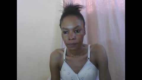 Snapshot of sweetpetite254 chatting on 05/05/26, 06:54 ESTHER online show from 05/05/26, 06:54
