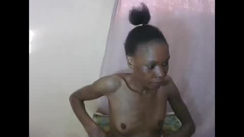 Snapshot of sweetpetite254 chatting on 05/31/26, 02:02 ESTHER online show from 05/31/26, 02:02