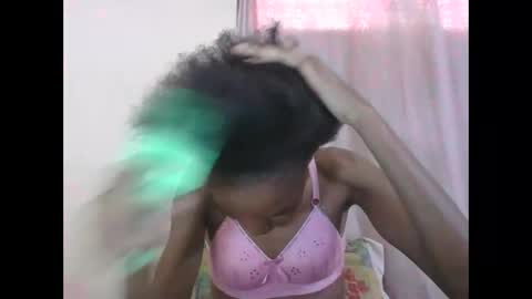 Snapshot of sweetpetite254 chatting on 06/01/26, 06:48 ESTHER online show from 06/01/26, 06:48