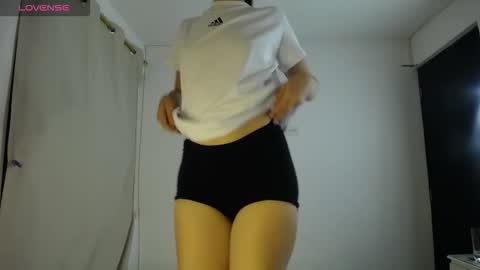 Caro  Lily online show from 09/30/25, 03:33