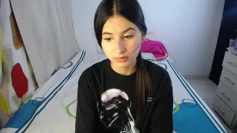 Caro  Lily online show from 10/17/25, 03:53