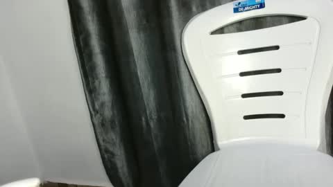 slim ivy online show from 12/05/25, 03:59