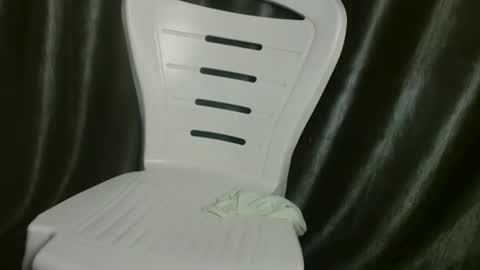 slim ivy online show from 12/17/25, 03:45