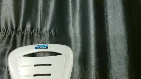 slim ivy online show from 04/05/26, 03:47