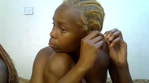 Snapshot of sweetrall chatting on 02/14/26, 12:46 Lilly online show from 02/14/26, 12:46