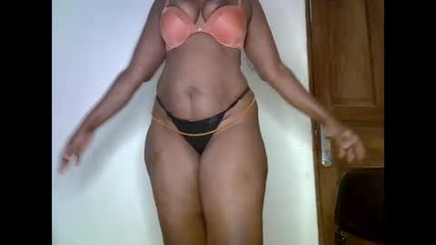 Snapshot of sweetrenne chatting on 02/23/25, 04:39 sweetrenne online show from 02/23/25, 04:39