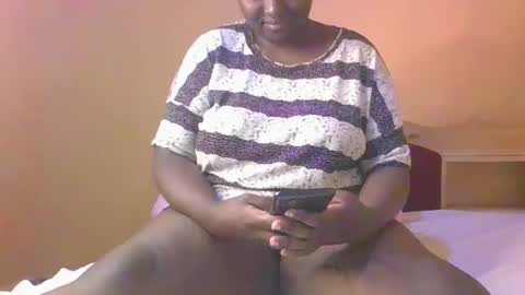 Rose Watetu online show from 02/19/26, 01:12