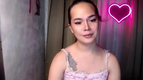 Snapshot of sweetsassyvv chatting on 12/22/25, 12:07 sweetsassyvv online show from 12/22/25, 12:07