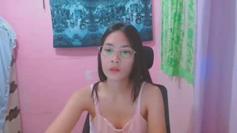 Mia online show from 05/29/26, 04:32