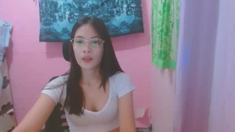 Mia online show from 06/13/26, 06:00