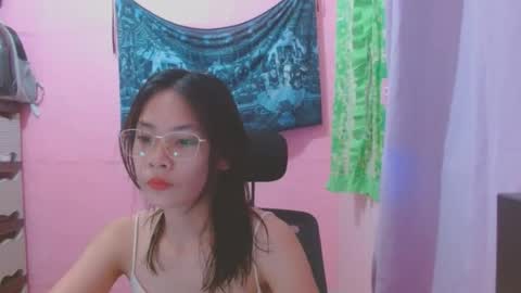 Snapshot of sweetsexygirl20 chatting on 07/19/26, 04:49 Mia online show from 07/19/26, 04:49