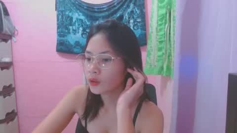 Snapshot of sweetsexygirl20 chatting on 08/04/26, 05:21 Mia online show from 08/04/26, 05:21