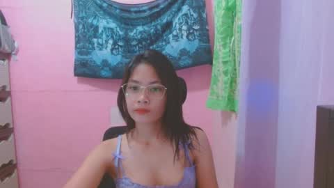 Snapshot of sweetsexygirl20 chatting on 08/06/26, 03:30 Mia online show from 08/06/26, 03:30