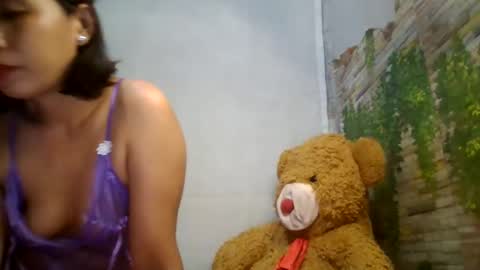 Snapshot of sweetsexylyn chatting on 05/21/26, 11:50 sweetsexylyn online show from 05/21/26, 11:50