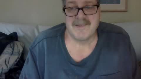 Snapshot of sweetsforu326 chatting on 05/01/26, 10:31 sweetbrowneyes623 online show from 05/01/26, 10:31