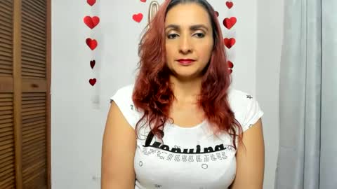 Snapshot of sweetsofia5 chatting on 12/22/24, 12:39 Sofia online show from 12/22/24, 12:39