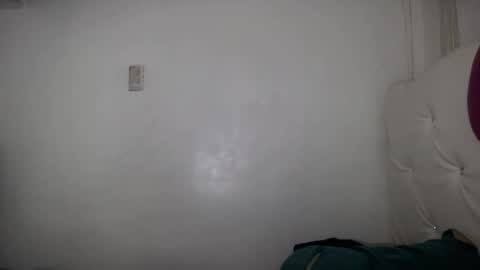 sweetspecial_jessyxx online show from 12/18/25, 02:06