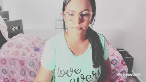 lili online show from 12/22/24, 08:25