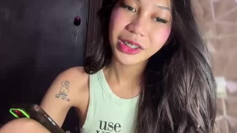 yanny online show from 04/12/26, 02:00