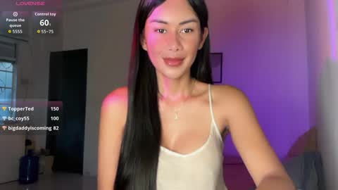 Snapshot of sweetsugar_xx chatting on 06/11/26, 08:01 Sugar online show from 06/11/26, 08:01