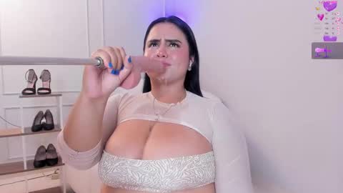 Snapshot of sweett_katty_ chatting on 09/13/25, 08:30 1430 - 22-00 online show from 09/13/25, 08:30